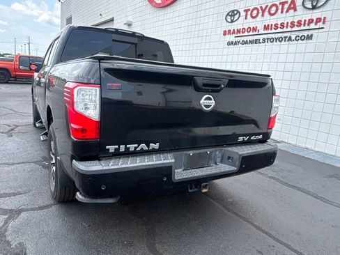 Used 2021 Nissan Titan SV w/ SV Convenience Package AWD/4WD image 29