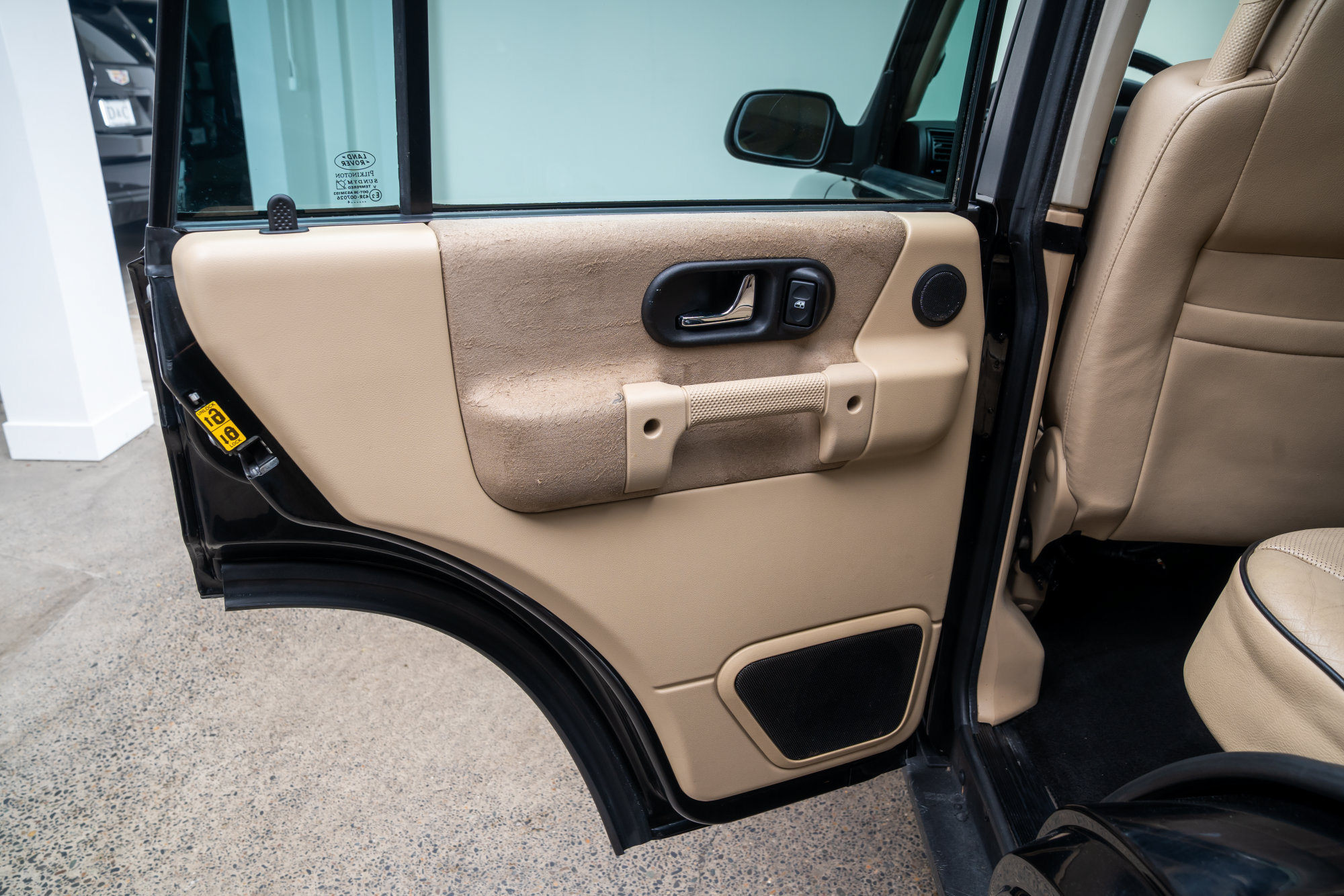 Used 2004 Land Rover Discovery SE AWD/4WD image 20
