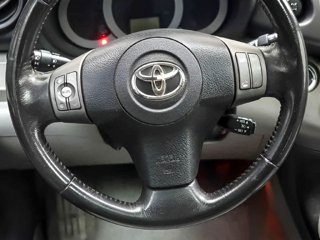 Used 2011 Toyota RAV4 Limited w/ Limited Extra Value Pkg AWD/4WD image 15
