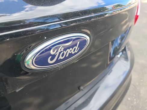Used 2014 Ford Focus SE w/ SE Sport Package FWD image 10