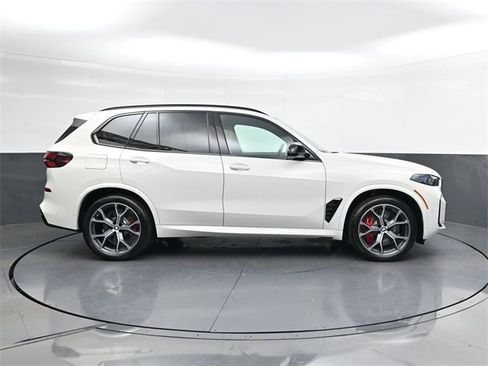 New 2026 BMW X5 M60i w/ Climate Comfort Package image 3