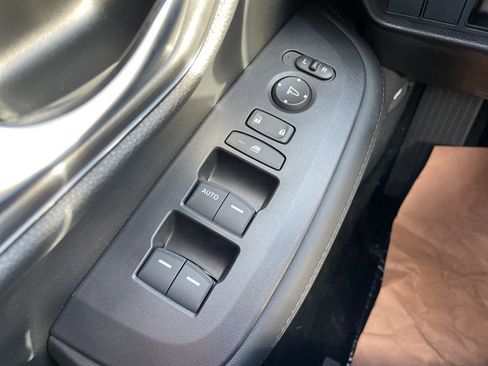 New 2026 Honda HR-V LX image 23