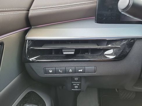 Used 2025 Nissan Murano Platinum w/ Cargo Package AWD/4WD image 13