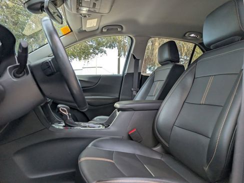 Used 2024 Chevrolet Equinox Premier image 14