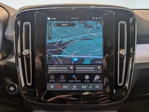 New 2026 Volvo XC40 B5 Ultra w/ Climate Package image 19