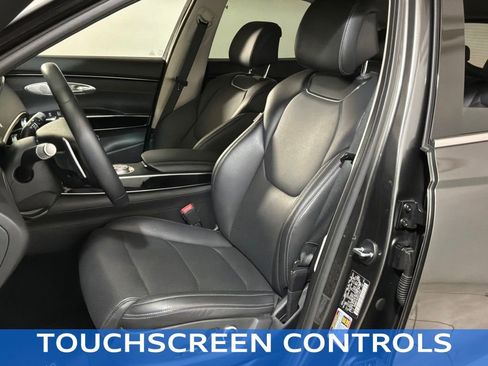 Used 2025 Genesis GV70 2.5T AWD/4WD image 6