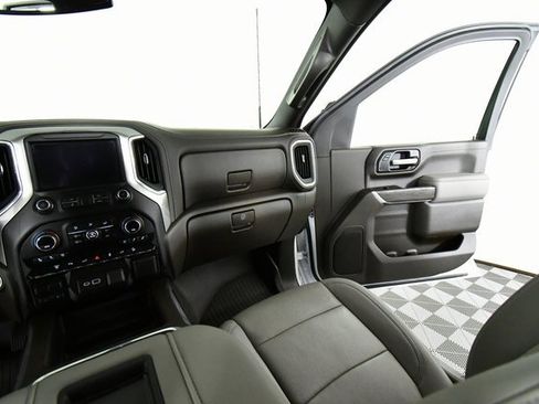 Used 2021 Chevrolet Silverado 3500 LTZ w/ LTZ Plus Package image 21