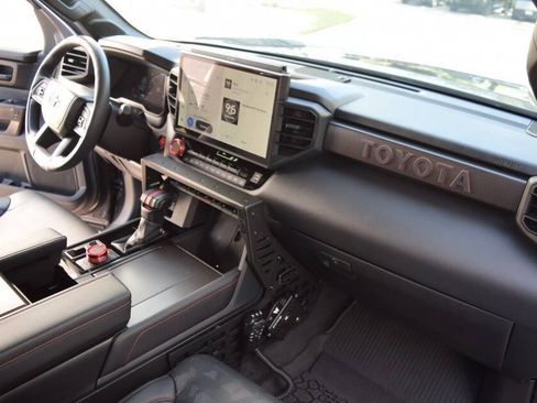 Used 2025 Toyota Sequoia TRD Pro AWD/4WD image 54