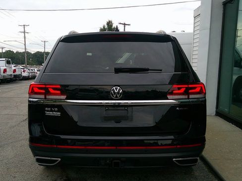 Used 2023 Volkswagen Atlas SE AWD/4WD image 6