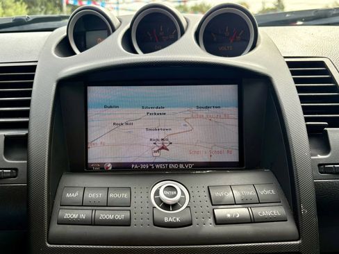 Used 2007 Nissan 350Z Touring image 30