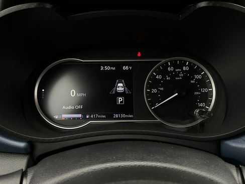 Used 2025 Nissan Versa SV image 33