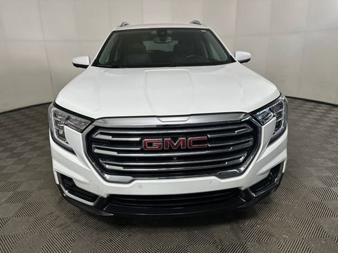 Used 2022 GMC Terrain SLT w/ Infotainment Package II image 8