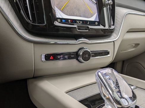 Certified 2025 Volvo XC60 T8 Ultra w/ Climate Package image 18