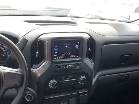 Certified 2022 Chevrolet Silverado 1500 Custom Trail Boss AWD/4WD image 27