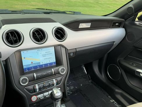 Used 2015 Ford Mustang GT Premium RWD image 35