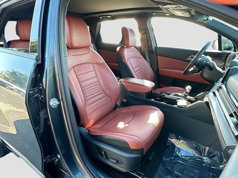 Certified 2024 Kia Sportage SX image 29