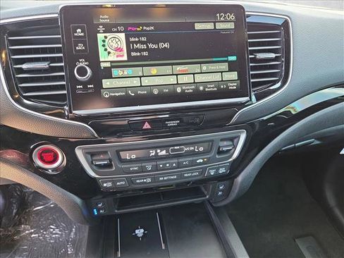 New 2026 Honda Ridgeline Black Edition image 12