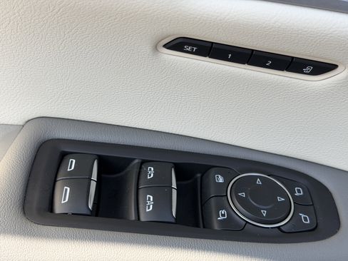 Certified 2024 Cadillac XT5 Premium Luxury image 19