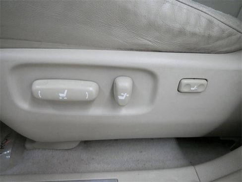 Used 2005 Lexus RX 330 AWD image 15