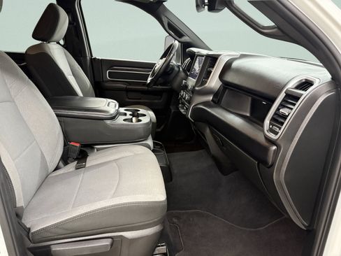 Used 2024 RAM 2500 Big Horn image 21