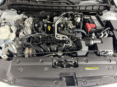 Certified 2024 Nissan Altima 2.5 SV FWD image 28
