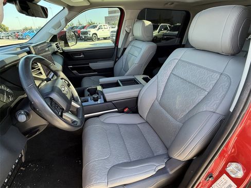 Used 2022 Toyota Tundra Limited image 26