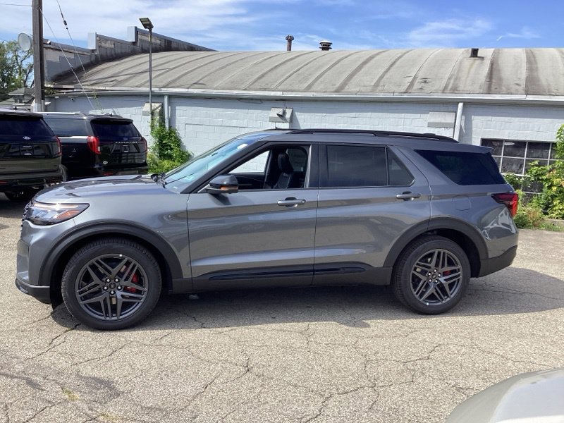 New 2026 Ford Explorer ST w/ Sun And Sound Package AWD/4WD image 5