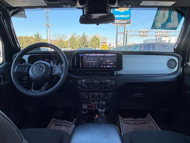 Used 2024 Jeep Wrangler Unlimited AWD/4WD image 3