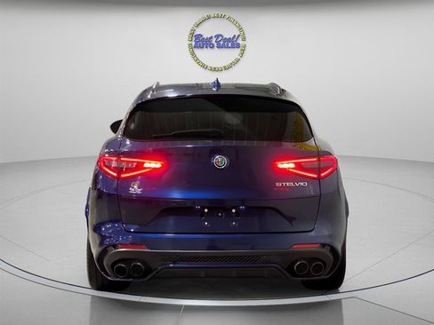 Used 2018 Alfa Romeo Stelvio Quadrifoglio w/ Driver Assist Dynamic Package image 4