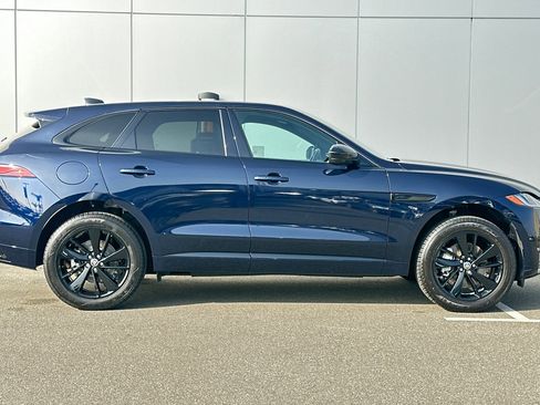 Used 2025 Jaguar F-PACE R-Dynamic S image 6