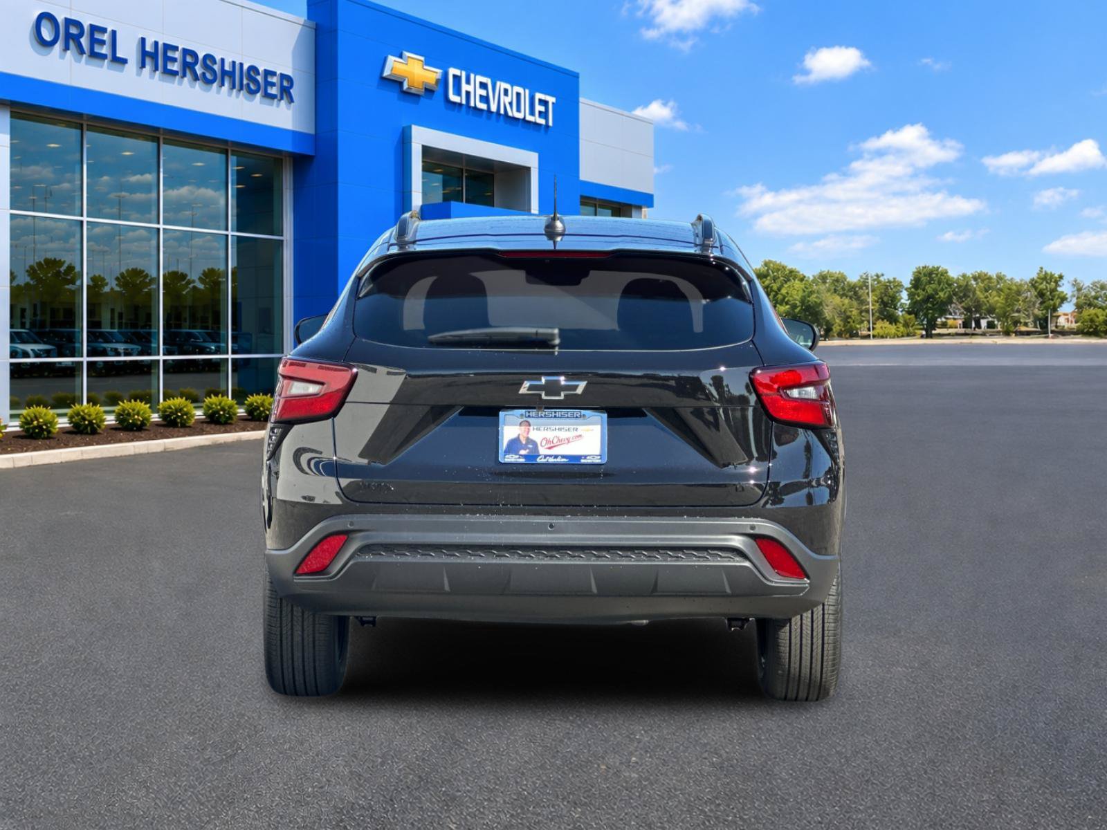 New 2026 Chevrolet Trax LT w/ Driver Confidence Package FWD image 5
