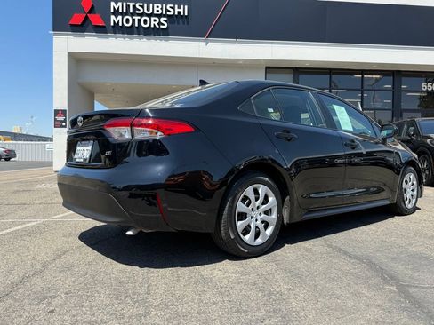Used 2025 Toyota Corolla LE FWD image 13