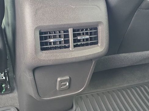 Used 2024 Chevrolet Equinox RS image 25