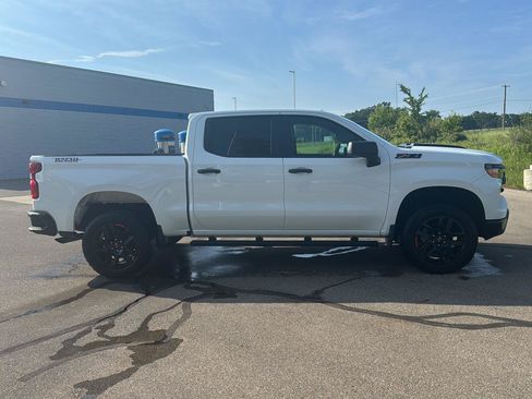 Used 2023 Chevrolet Silverado 1500 Custom Trail Boss AWD/4WD image 6