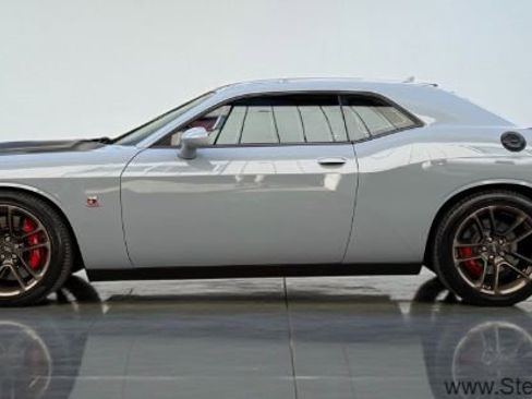 Used 2021 Dodge Challenger R/T Scat Pack w/ Dynamics Package image 3