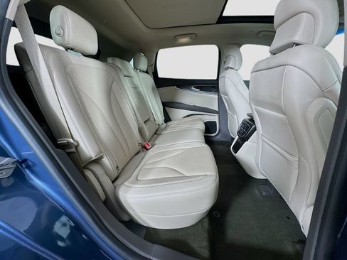 Used 2019 Lincoln Nautilus Reserve AWD/4WD image 37
