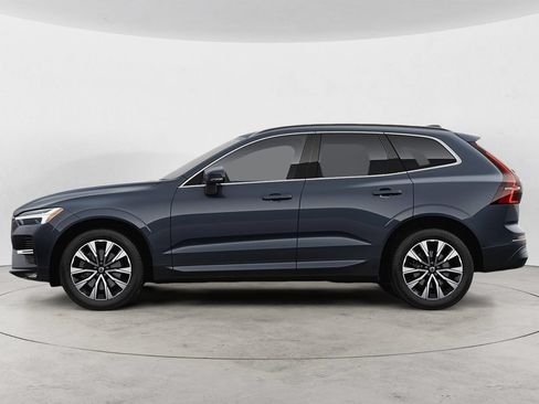 Used 2023 Volvo XC60 B5 Core w/ Climate Package AWD/4WD image 4