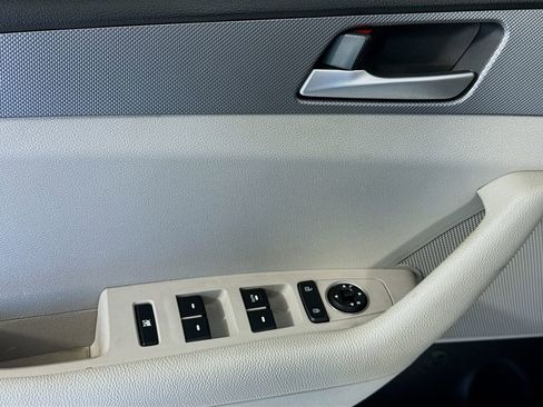 Used 2018 Hyundai Sonata SE image 23
