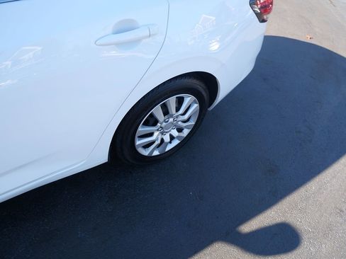 Used 2022 Nissan Sentra S image 35