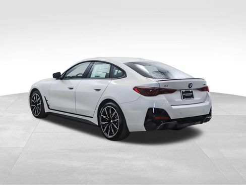 New 2026 BMW i4 xDrive40i w/ M Sport Package AWD/4WD image 3