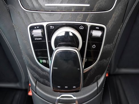 Used 2020 Mercedes-Benz E 350 Sedan image 32