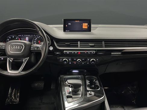 Used 2019 Audi Q7 3.0T Premium w/ Convenience Package AWD/4WD image 11