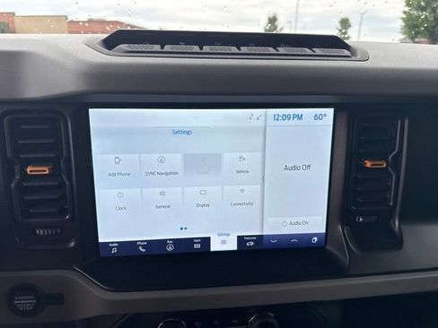 Certified 2021 Ford Bronco Badlands AWD/4WD image 17