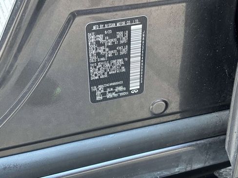 Used 2024 INFINITI QX80 Luxe image 35