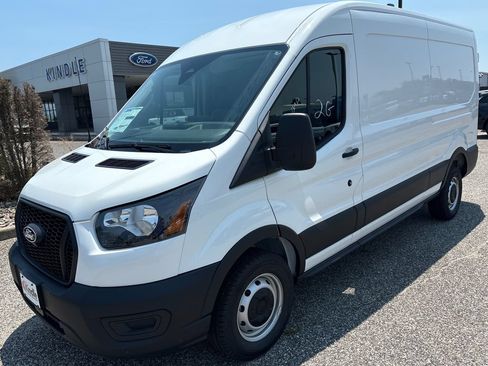 New 2026 Ford Transit 250 148 Medium Roof RWD image 4