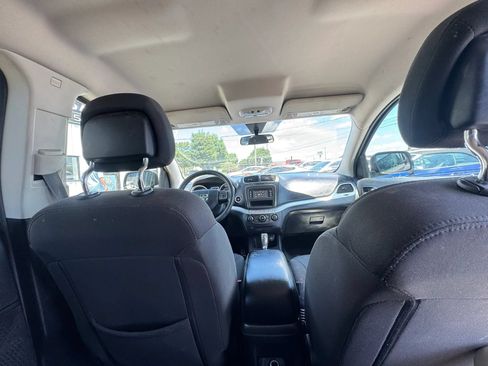 Used 2017 Dodge Journey SE FWD image 15