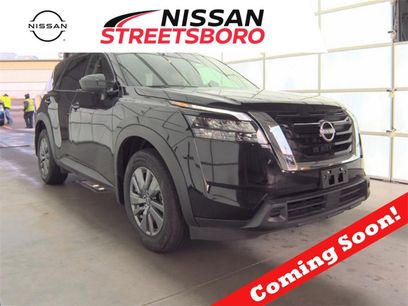 Used 2024 Nissan Pathfinder S