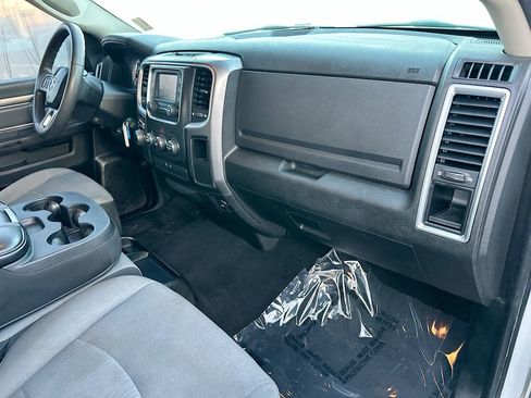 Used 2021 RAM 1500 Classic SLT image 27