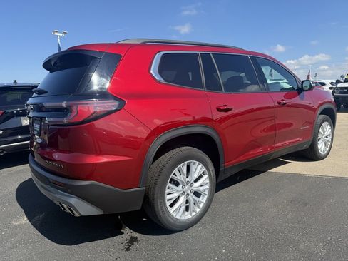 Used 2024 GMC Acadia Elevation image 4