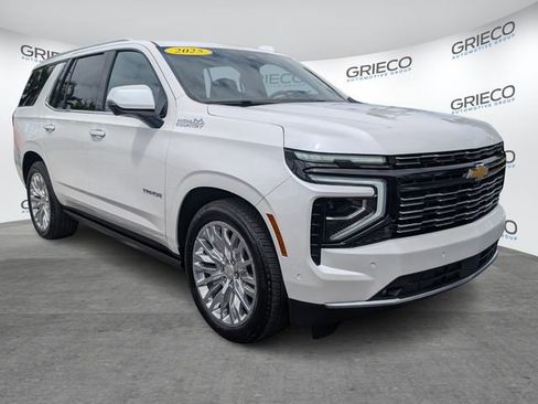 Used 2025 Chevrolet Tahoe High Country RWD image 1